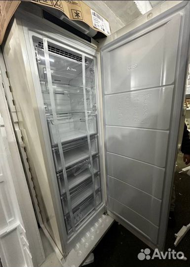 Морозильная камера Indesit