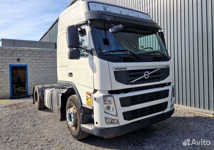 В разборке грузовик Volvo,FM 2008-2013