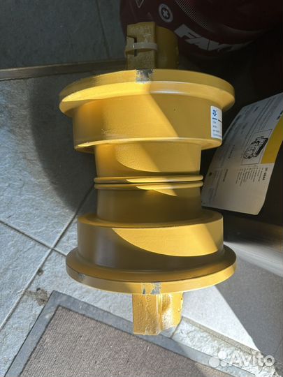 Каток Shantui SD16 16Y-40-09000 14X-30-00080