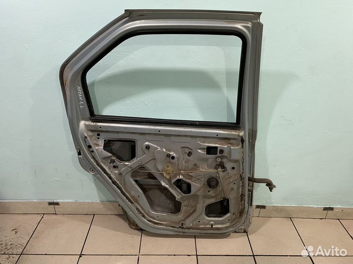Дверь задняя левая Renault Logan