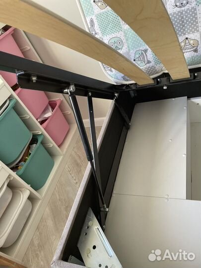 Детская кровать с матрасом