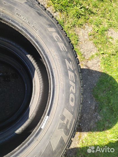 Pirelli Ice Zero 225/65 R17 106T