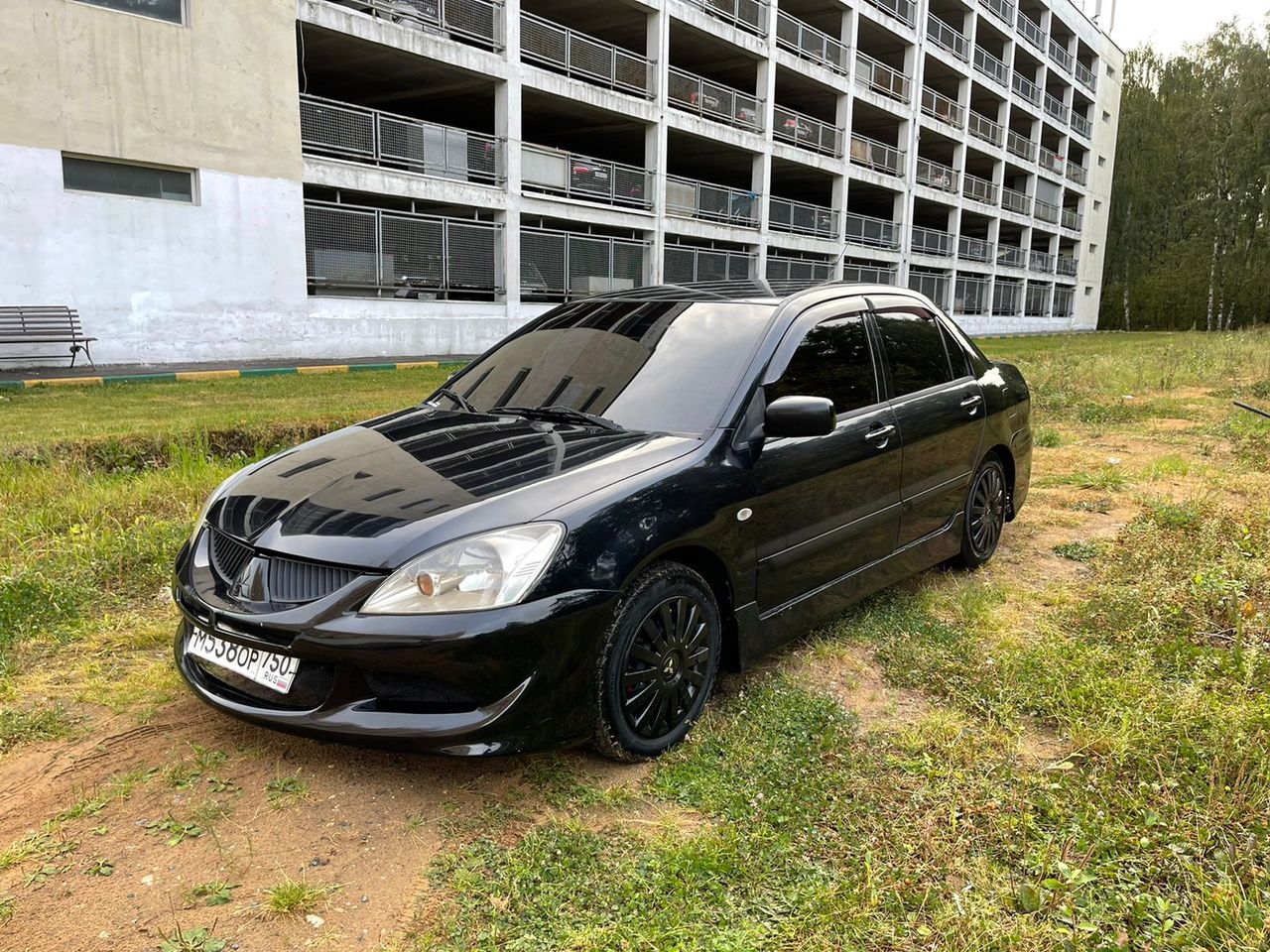 Mitsubishi Lancer: фото владельца