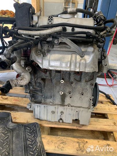 Двигатель Volkswagen VR6-3.2 AXZ