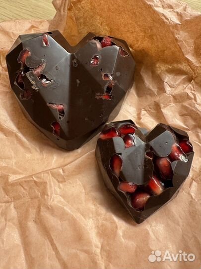 Гранат в шоколаде