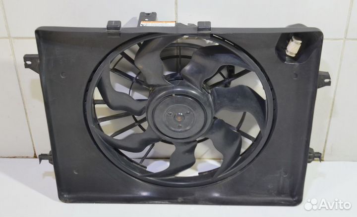 Вентилятор радиатора Hyundai Sonata YF 2.4 G4KJ