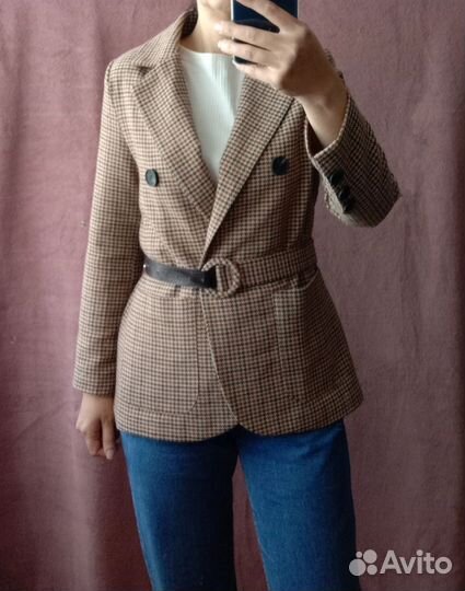 Жакет с ремешком 40-42