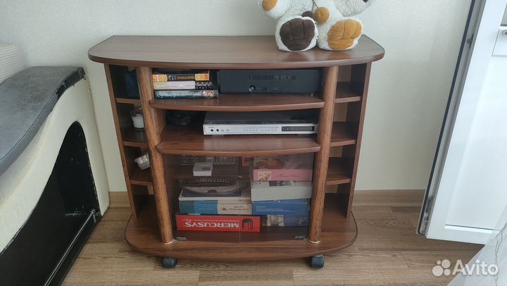 Шкаф бу, тумба под тв