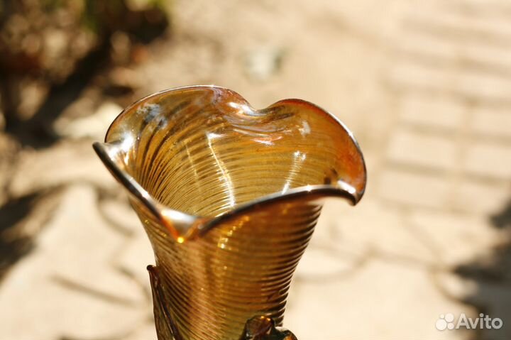 Ваза стеклянная настольная с люстром