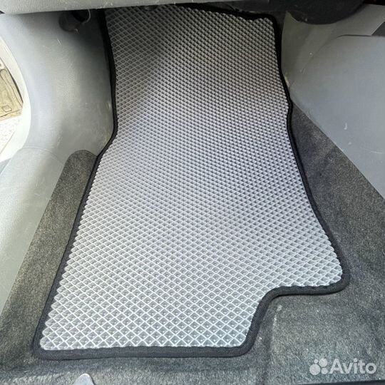 Коврики на mitsubishi Lancer Cedia комплект