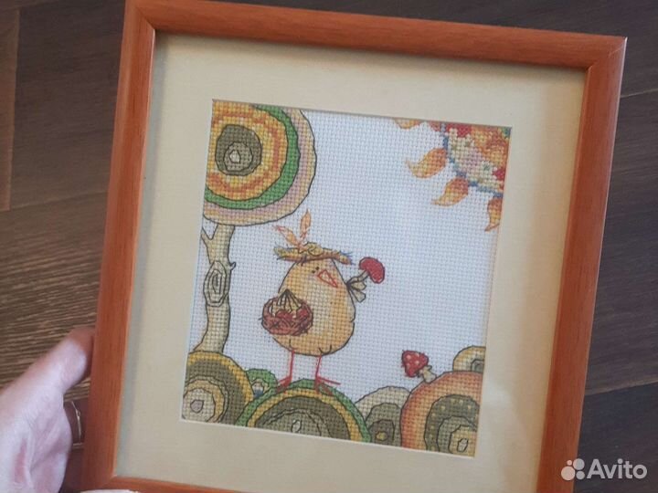 Картина вышивка в раме Цыпленок