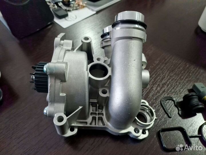 Помпа с термостатом 1.8tfsi/2.0tfsi Audi/VW/Skoda
