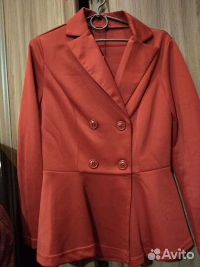 Пиджак с баской