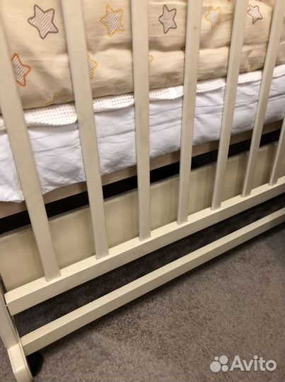 Детская кроватка