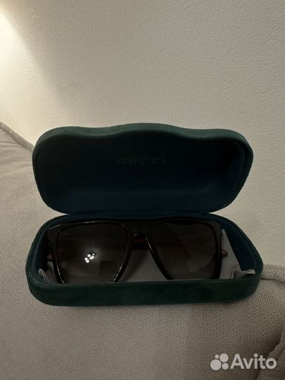 Солнцезащитные очки мужские gucci