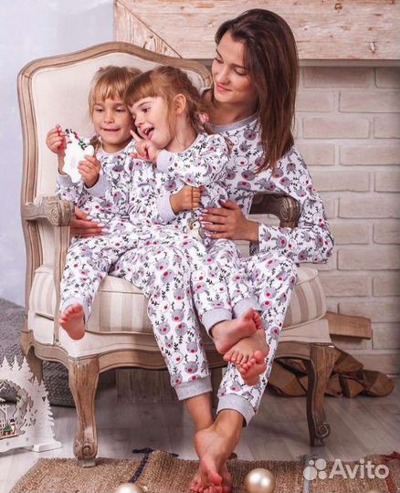 Пижамы фемели лук,новогодняя пижама