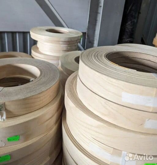 Кромка ясень толщина 0,6 мм ширина 23 мм с клеем