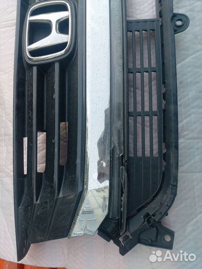 Решетка радиатора Honda n-wgn