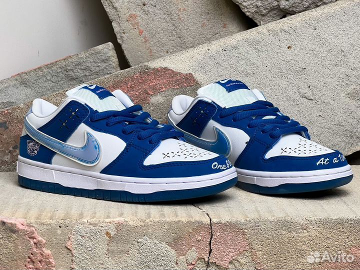 Nike SB Dunk Low Born x Raised