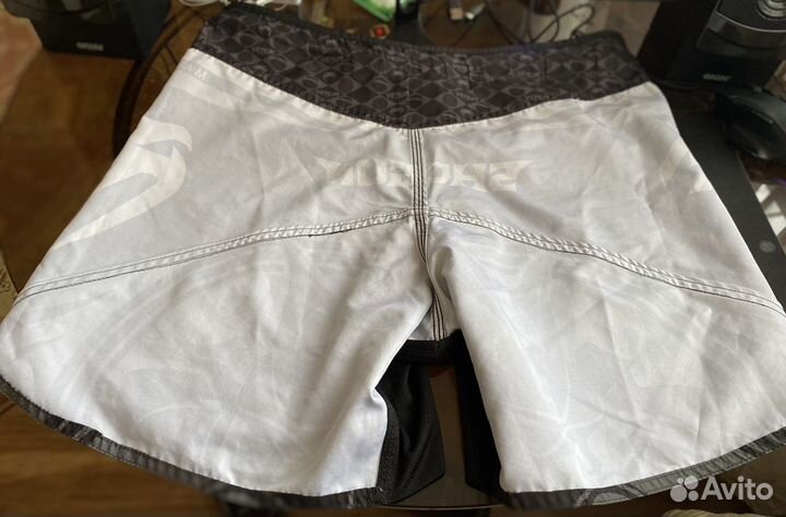 Шорты venum (как новые)