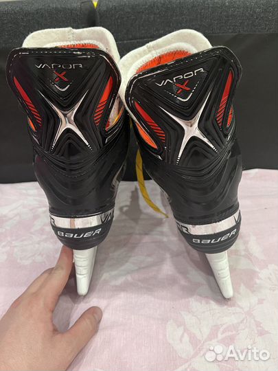 Хоккейные коньки bauer
