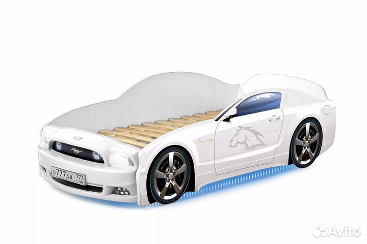 Детская кровать машина