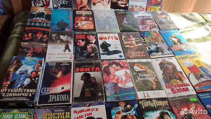 Видеокассеты vhs фильмы зарубедные 80-90-00х