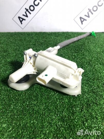 Электропривод крышки багажника Mercedes-Benz