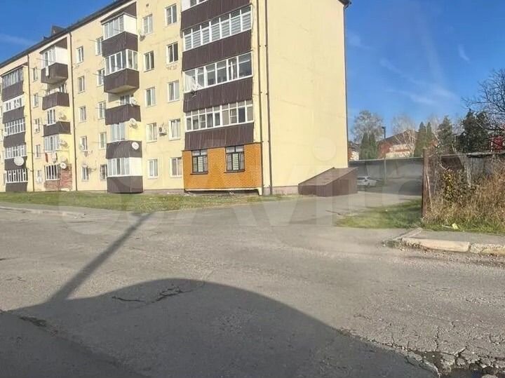 2-к. квартира, 518 м², 2/5 эт.