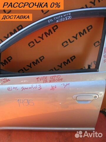 Стекло двери переднее левое Toyota Vitz SCP10