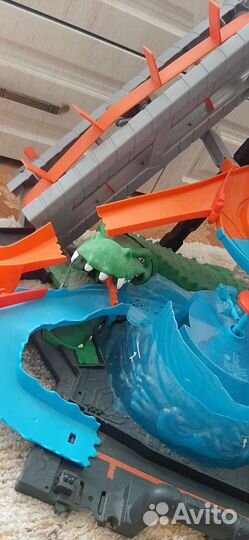 Трек хот вилс автомойка крокодил