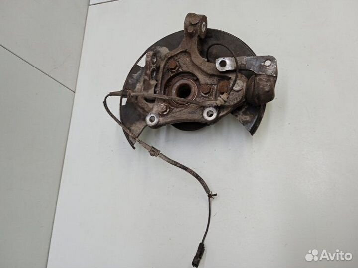 Кулак поворотный передний левый Opel Astra J 1.4