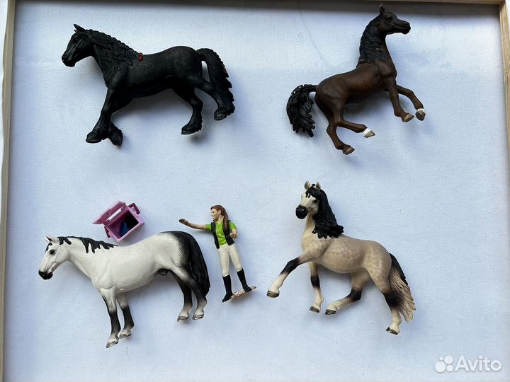 Фигурки лошадей schleich