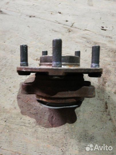 Ступица передняя Nissan X-Trail NT-31 2.0 MR20DE