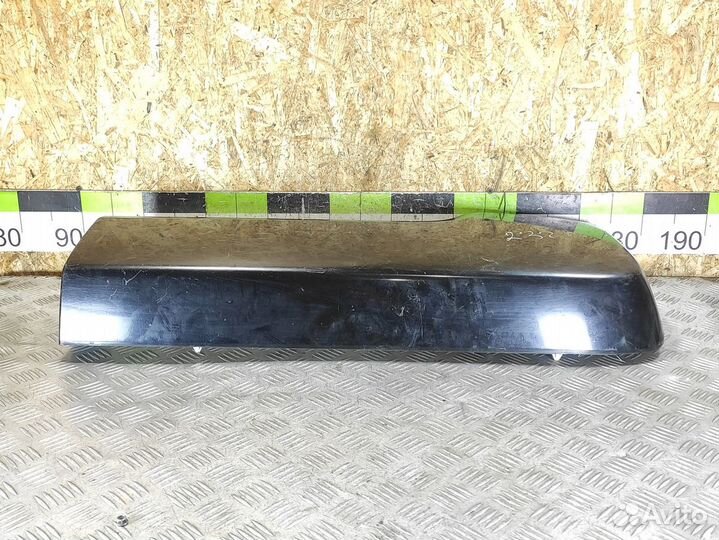 Молдинг крыла заднего правый Hummer H3 2005-2010