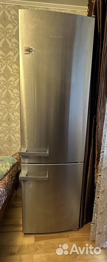 Холодильник Miele