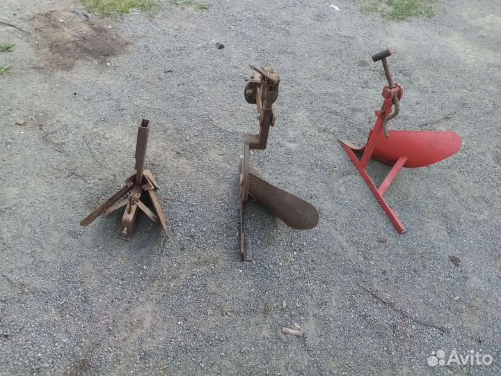 Плуг к мотоблоку