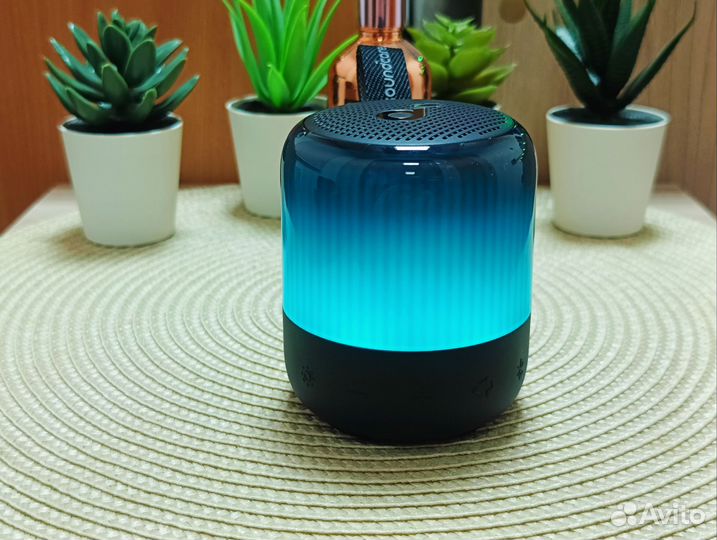 Блютуз колонка Anker Soundcore Glow Mini