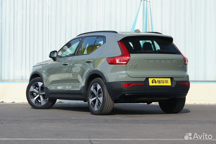 Volvo XC40 2.0 AT, 2024, 100 км