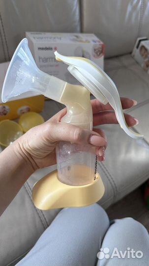 Молокоотсос medela ручной