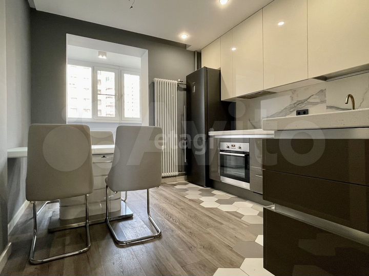 2-к. квартира, 50,9 м², 4/19 эт.