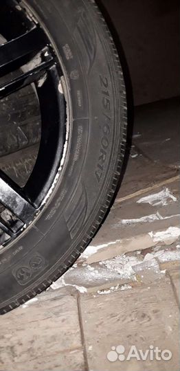 Goodyear EfficientGrip SUV 4x4 215/60 R17