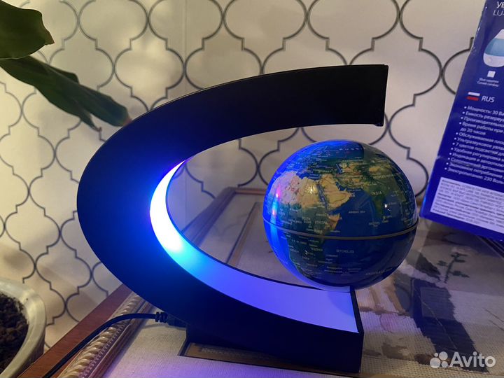 Ночник магнитный с земным шаром