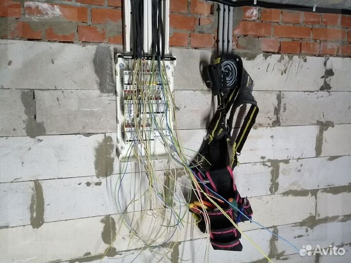 Электрик. Установка и подключение автомата в щитке