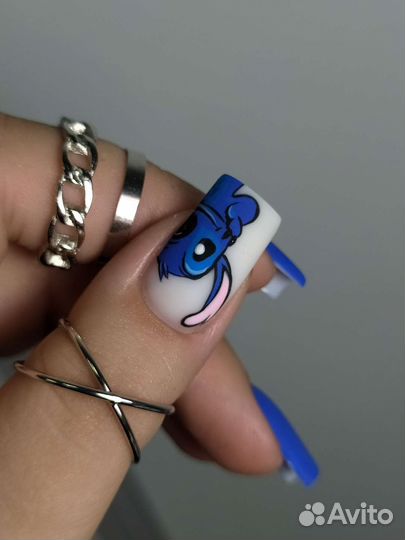 Маникюр, наращивание ногтей