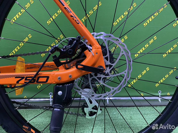 Велосипед горный Stels Navigator 750 MD 27,5