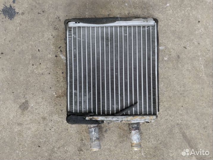 Радиатор печки на Приору