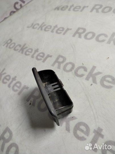 Пепельница Mitsubishi Mirage 4G 15YJ1859 1999