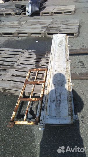 Борт грузовика mazda bongo SK82L F8 Правый контрак