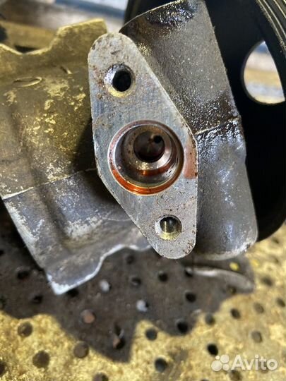 Насос гур Nissan Tiida